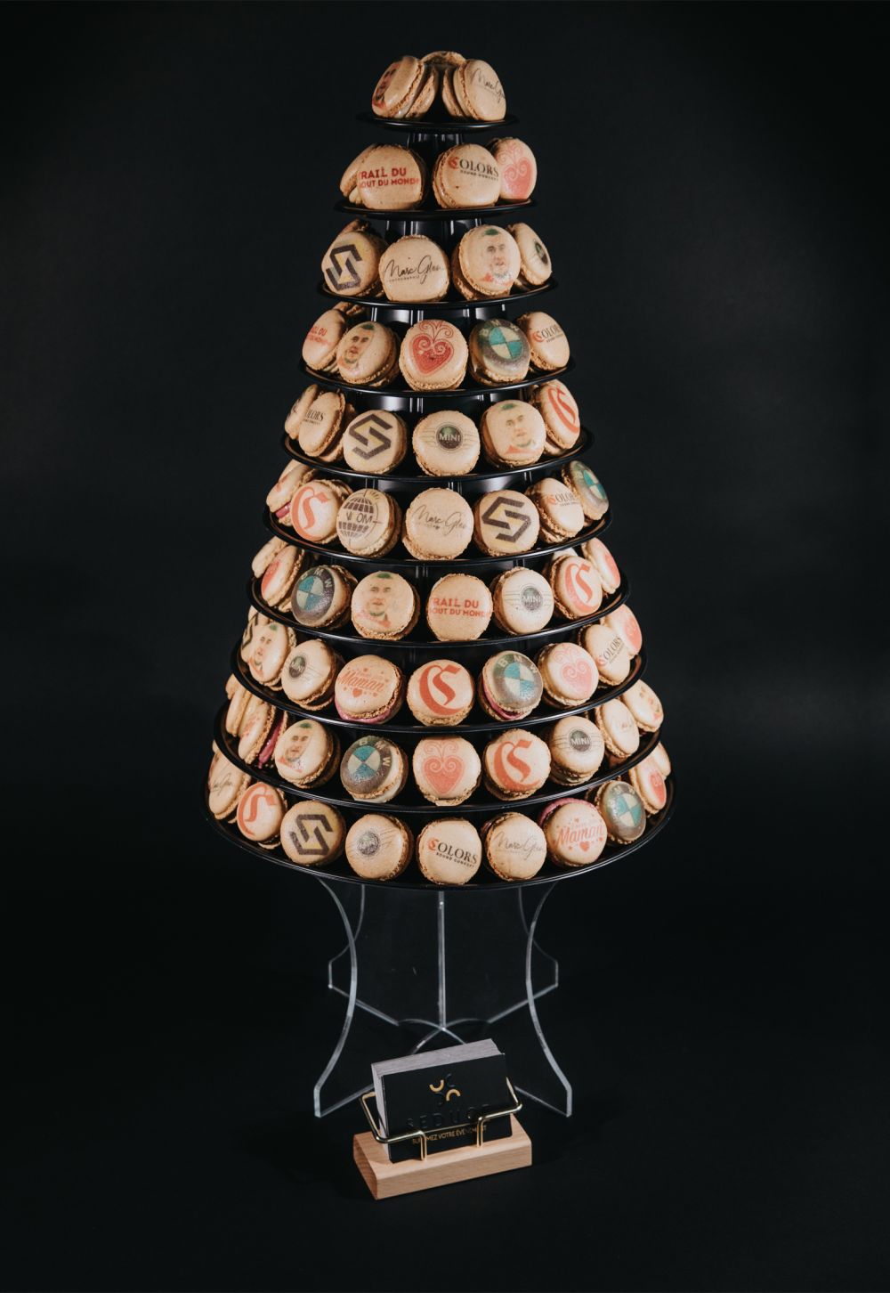 Macarons personnalisés par la pâtisserie Da Silva à Brest Macarons personnalisés par la pâtisserie Da Silva à Brest
